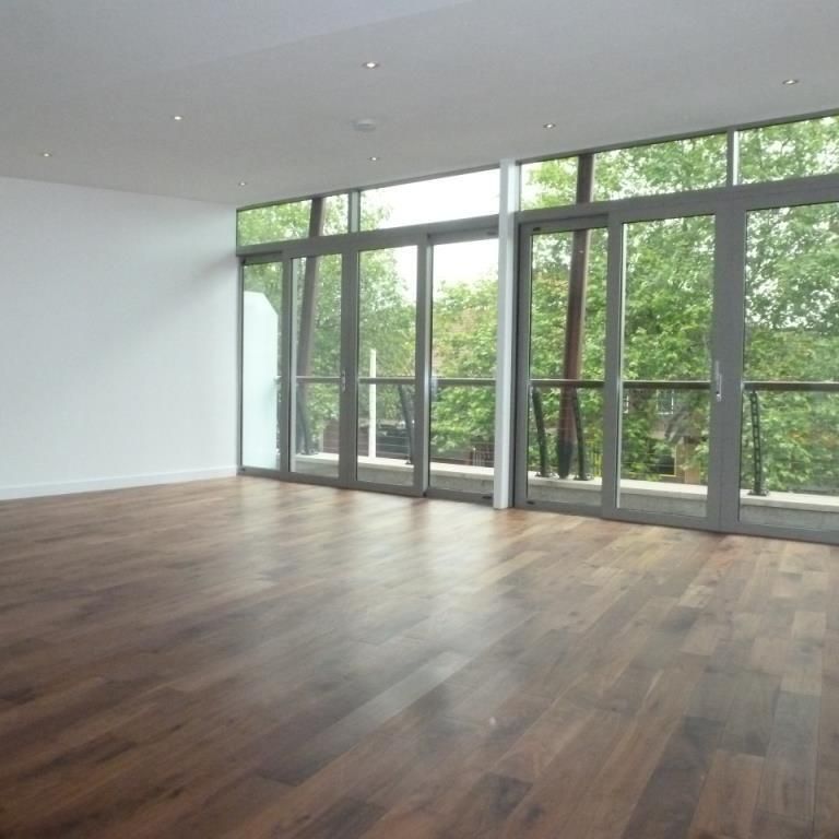 Waterside North, Lincoln - Photo 1