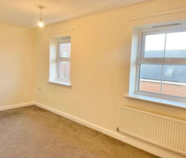3 bedroom terraced house to rent - Photo 5