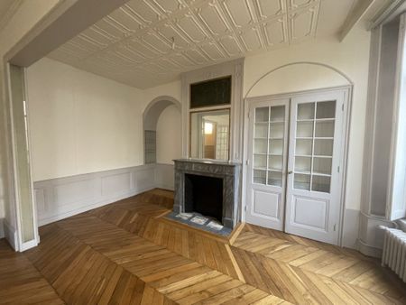 APPARTEMENT T3 A LOUER LYON 1ER ARRONDISSEMENT Griffon-Royale - Photo 2