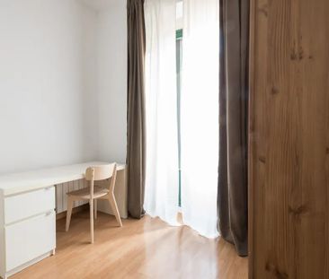 Calle de Fuencarral, Madrid, Community of Madrid 28004 - Photo 1