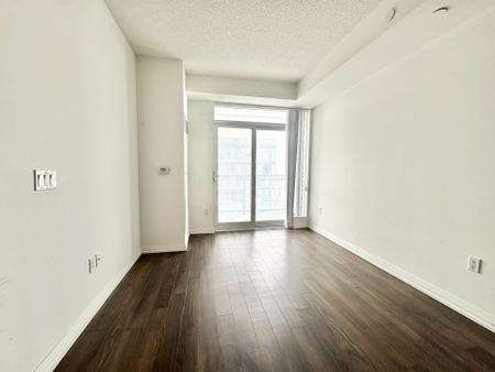 For Lease - 55 Ann O'Reilly Road Unit# 2212, Toronto, Ontario - Photo 3