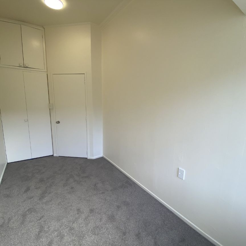 Owhiro Bay Living - Photo 1