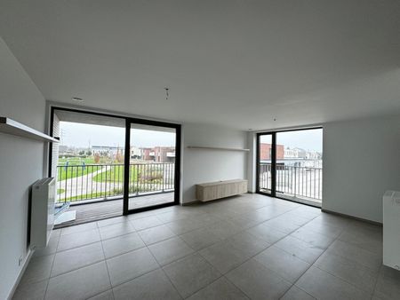 Nieuwbouwappartement op uitstekende locatie in Rumbeke - Photo 3