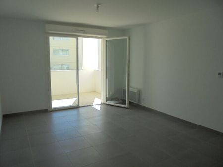 Appartement 2 pièces 45m2 MARSEILLE 9EME 770 euros - Photo 5