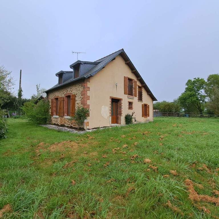 Maison d'habitation - Photo 1