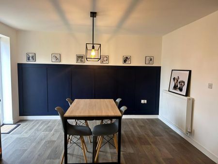 4 bedroom semi-detached house to rent - Photo 2