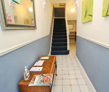 Flat to rent on - Photo 4
