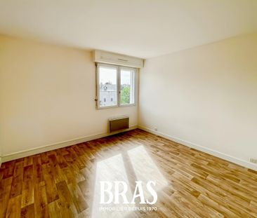 Location Appartement 5 pièces 79m² LE POULIGUEN 44510 - Photo 1