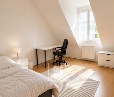 Maison • Garches - Photo 5