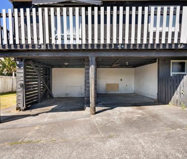 Two Bedroom Downstairs Unit in Avondale - Photo 1