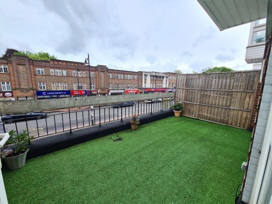 2 bedroom Flat To Let - Photo 1