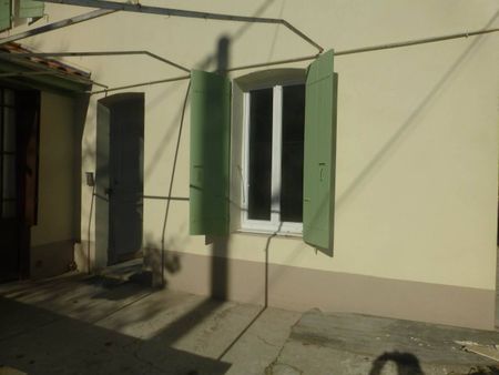 Location appartement 1 pièce 19.5 m² à Vals-les-Bains (07600) - Photo 2