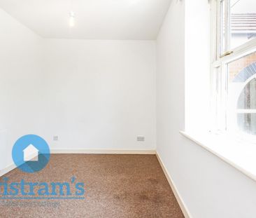 2 bed Flat for Rent - Photo 6