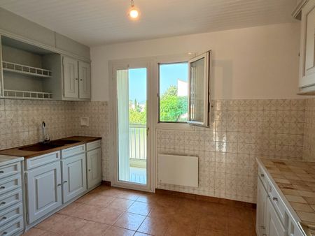 Location Appartement 3 pièces 61m² TOULON 83100 - Photo 5