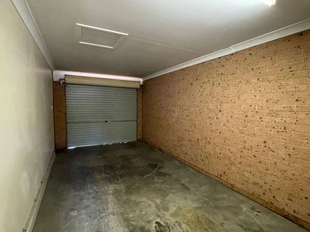 Tidy 2 bedroom Duplex South - Photo 3