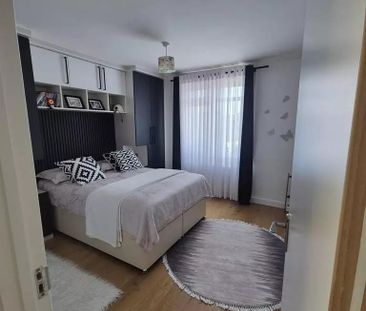 3 bedroom semi-detached house to rent - Photo 6