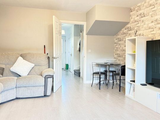 2 bedroom semi-detached house to rent - Photo 1