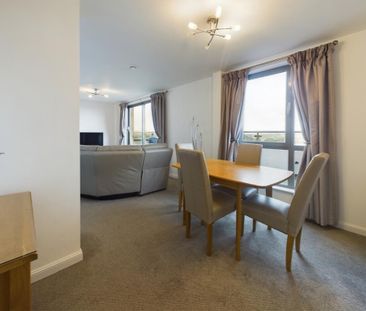 2 bedroom penthouse to rent - Photo 6