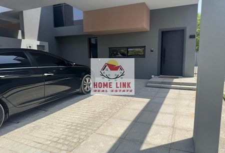 Ready To Move / Corner Unit | Ready Shared Pool - Photo 2