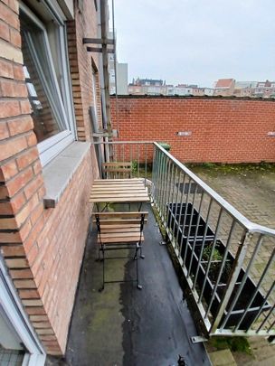 Ruim appartement op het gelijkvloers nabij het station Gent-Sint-Pieters - Foto 1