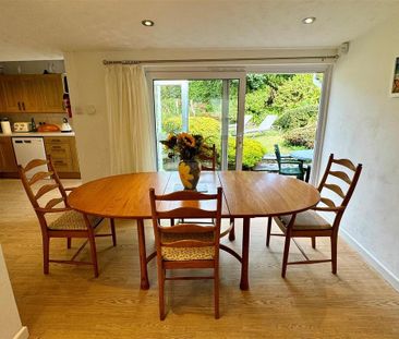 4 bedroom detached bungalow to rent - Photo 3