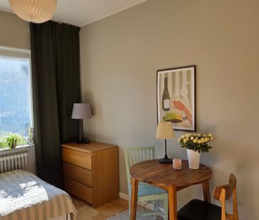 Hjälmarsvägen, Årsta - Photo 2