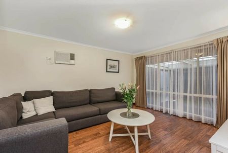 Conveniently Located 3-Bedroom Home in Noble Park – Perfect for Families and Professionals - Photo 5