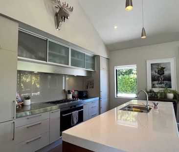 Short term Jack's Point rental - Photo 2