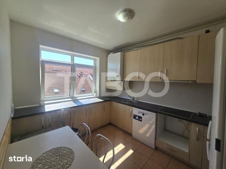 Prima inchiriere-Apartament 103 mpu 3 camere balcon 10 mp zona Strand - Photo 2
