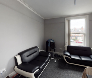 4 flat 2 Headingley Avenue, Leeds, ls6 3ep - Photo 1 | Rentumo