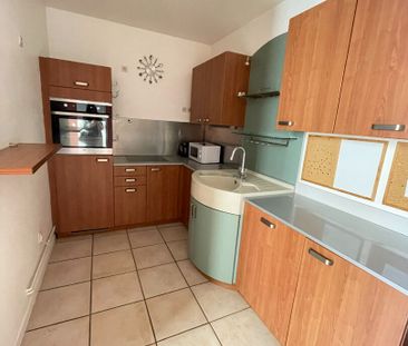 Location Appartement 2 pièces 42m² - Photo 2