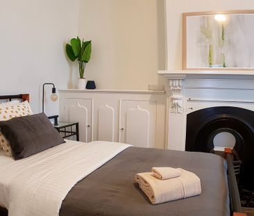 4-bedroom shared house, Green St - Photo 2