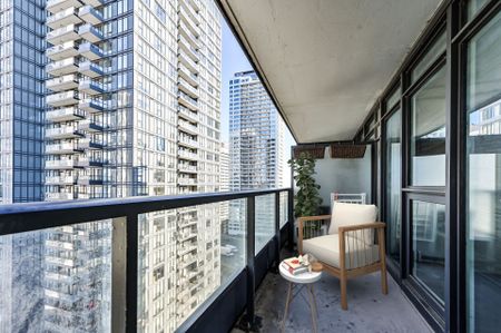 For Lease - 80 Queens Wharf Road Unit# 1806, Toronto, Ontario - Photo 3