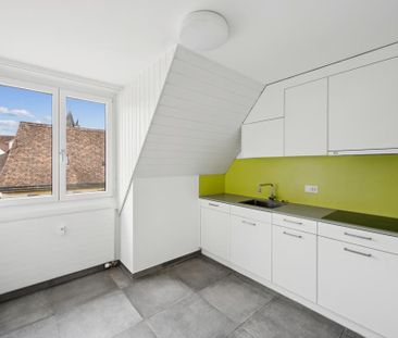 Gemütliche 3,5 Zimmer-Dachwohnung im Ortszentrum von Aesch - Foto 3