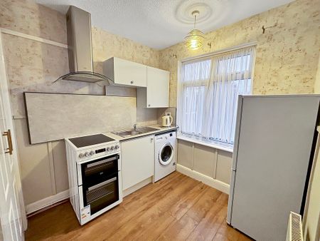 Durbar Road | Off Dunstable Rd | LU4 8BA - Photo 3