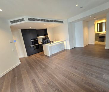 Luxurious Two Bedroom Apartment in One SYDNEY HARBOUR - Photo 1
