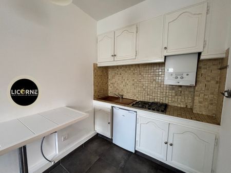 Location Appartement 1 pièce 19m² MARSEILLE 5ème - Photo 3