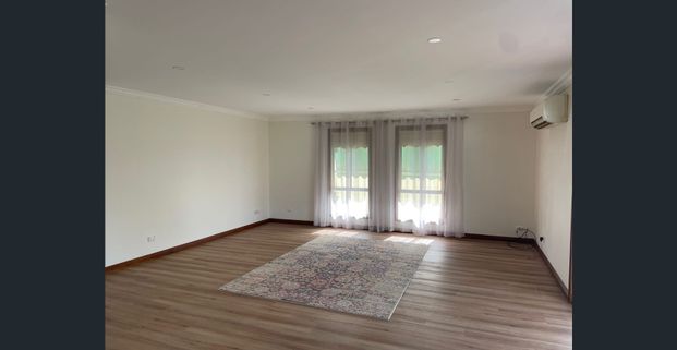 Renovated Beauty! - Photo 1