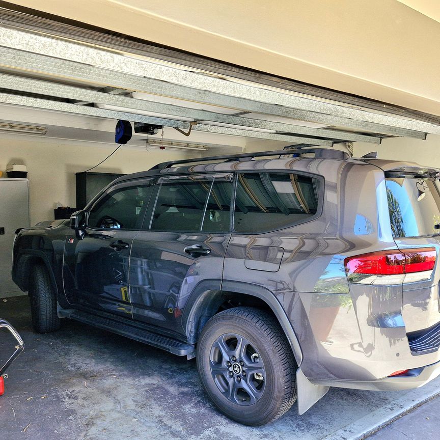 Abbotsford - Photo 1