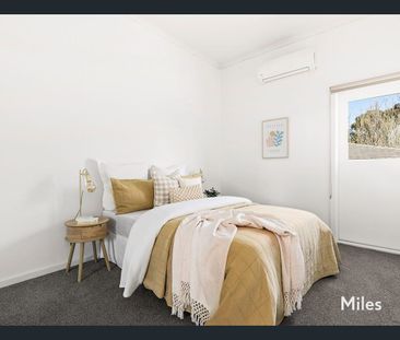 SECLUDED GARDEN SETTING BY PARKLANDS AND SHOPS - Photo 4