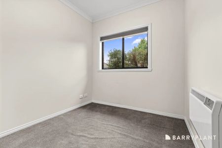 “Excellent Location Close to Everything” - Photo 2