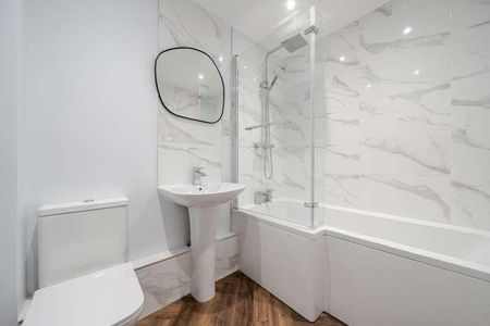 Grosvenor House, St. Lukes Square, Guildford, Surrey, GU1 - Photo 3