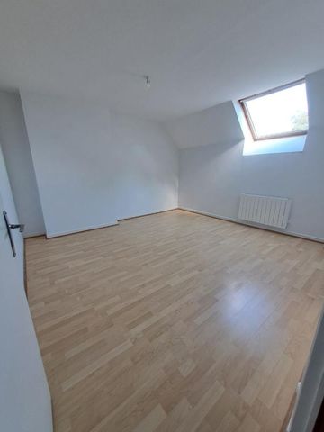 EPERVANS - MAISON ANCIENNE AVEC DEPENDANCES - Photo 2