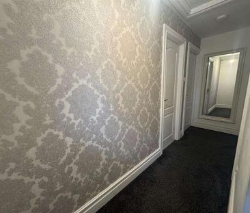 Barrington Parade, Gomersal, Cleckheaton, BD19 - Photo 4