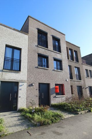 Zeer energiezuinige woning met 4 slaapkamers in centrum Roeselare - Photo 5