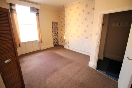 1 West Street, West Str, Scarborough - Photo 4