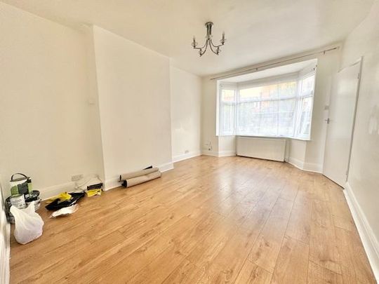 4 bedroom terraced house to rent - Photo 1