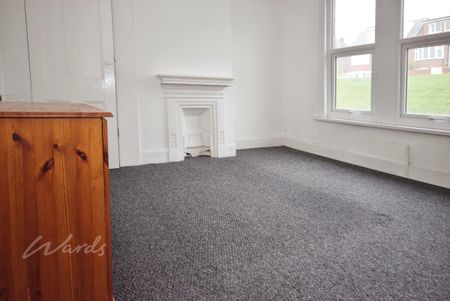 3 bedroom end of terrace house to rent - Photo 4