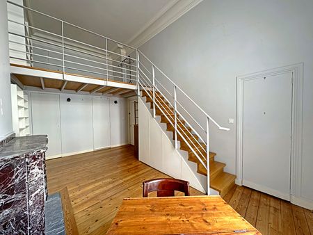 TOULOUSE - Saint-Etienne TOULOUSE - Spacieux T3 de 125.30 m² avec balcon et ascenseur, - Photo 4