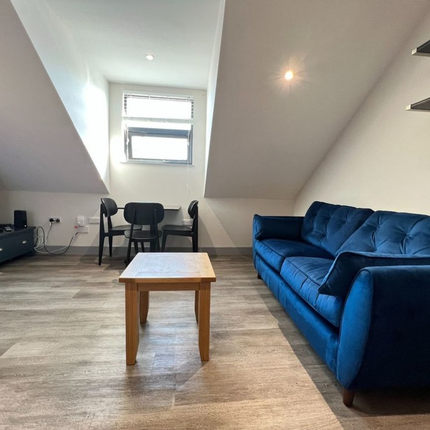 3 bed Apartment for Rent - Photo 1